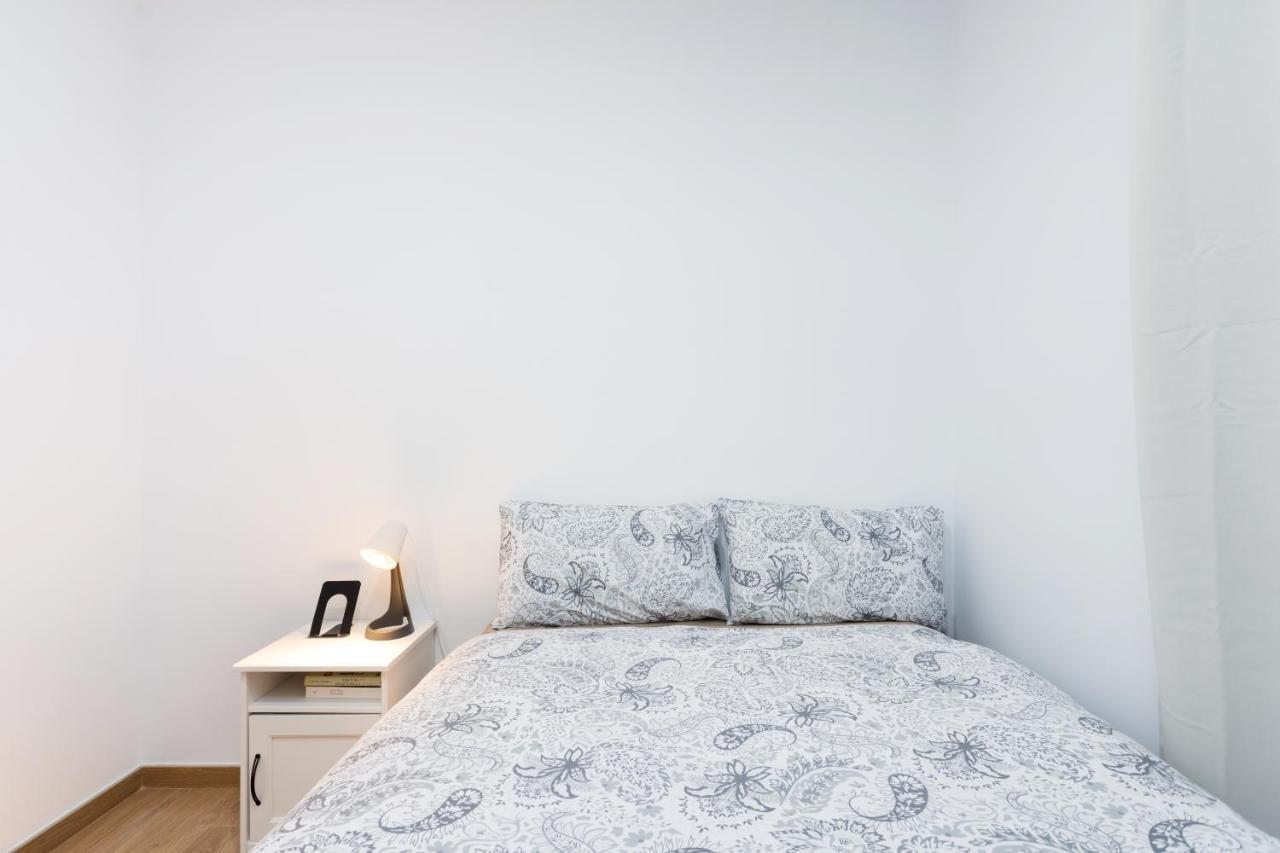 Home2Book Design Black & White Santa Cruz Home Экстерьер фото